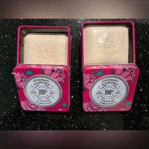 La Chatelaine soap bars (2)